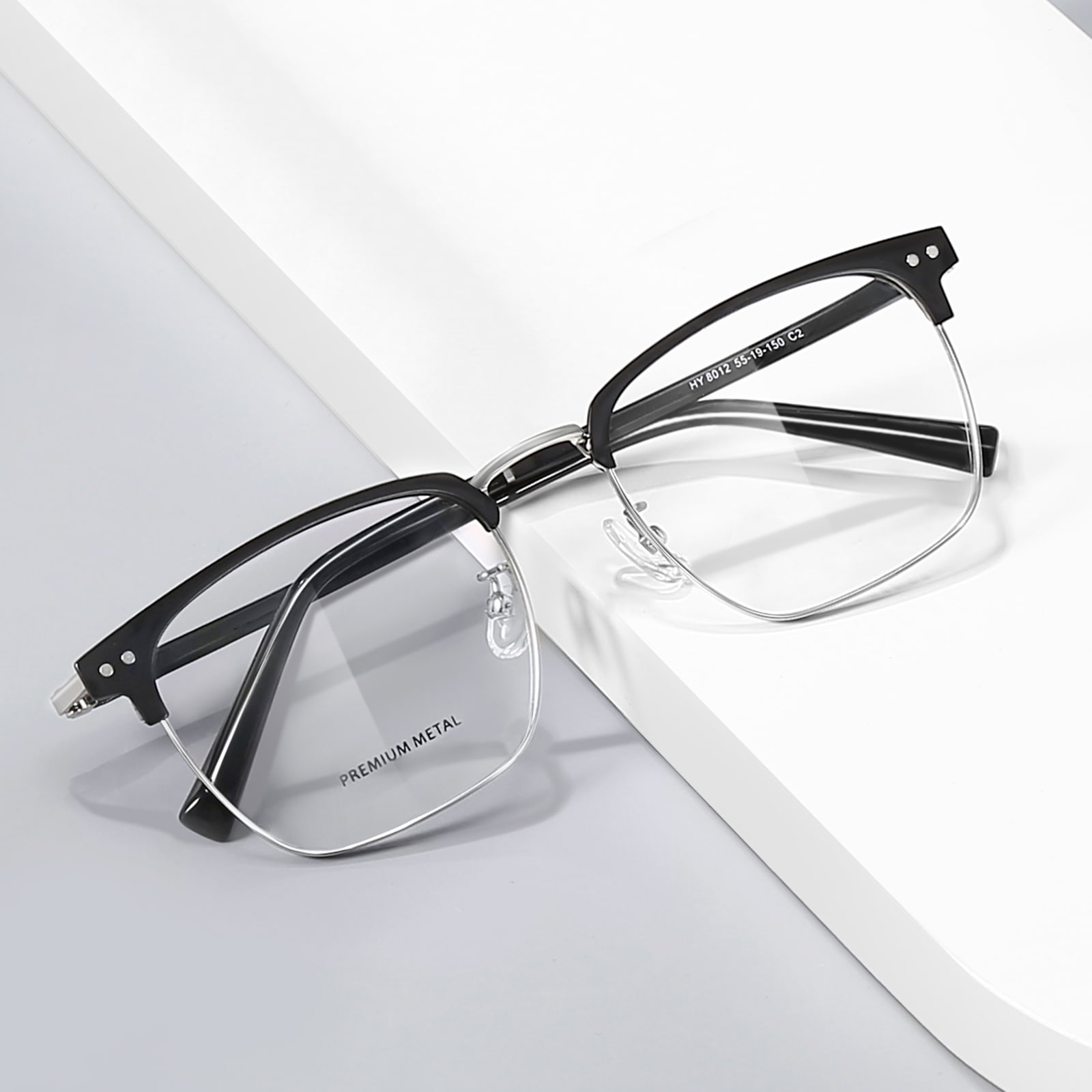 8012 Gafas minimalistas de aleación con presión nasal