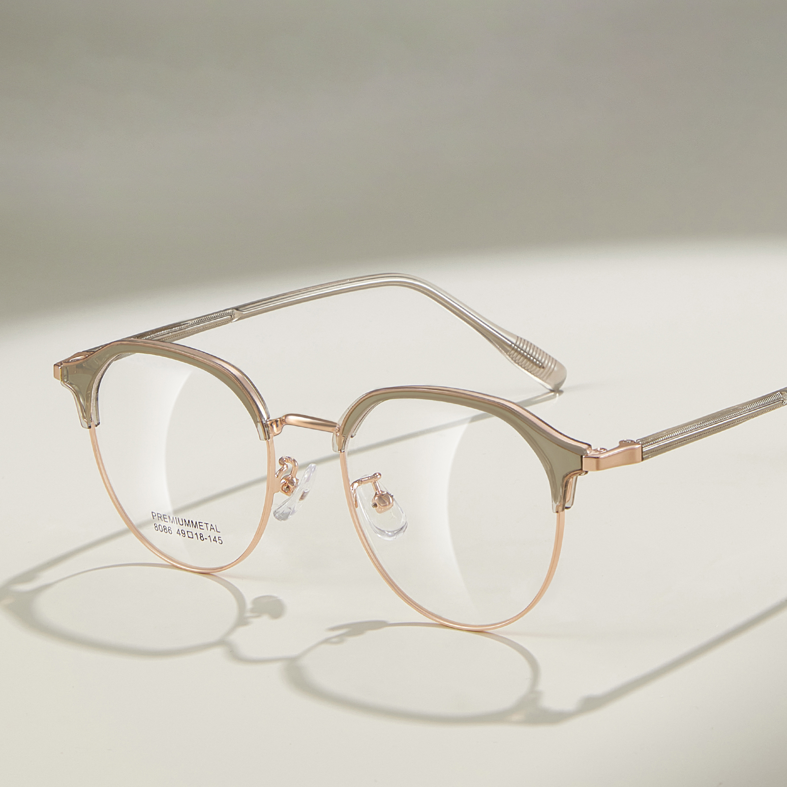 8086 Gafas de aleación con montura ovalada de lectura diaria