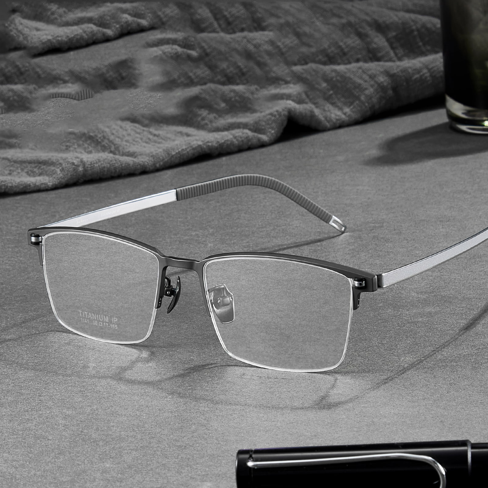 1141 Gafas de titanio puro sin pintar con media montura cepillada