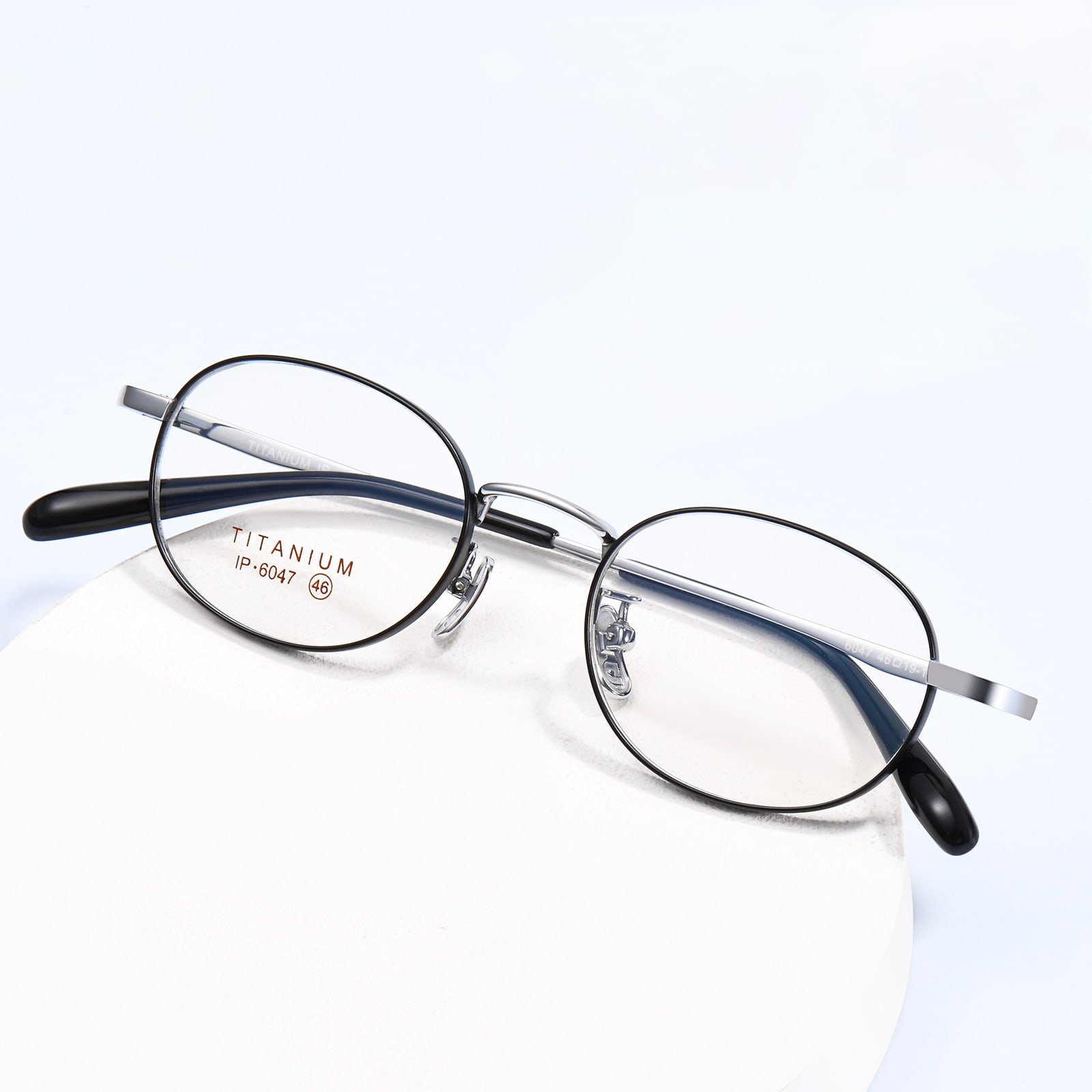 6047 Gafas de titanio puro, exquisitas, no alergénicas, de montura ancha