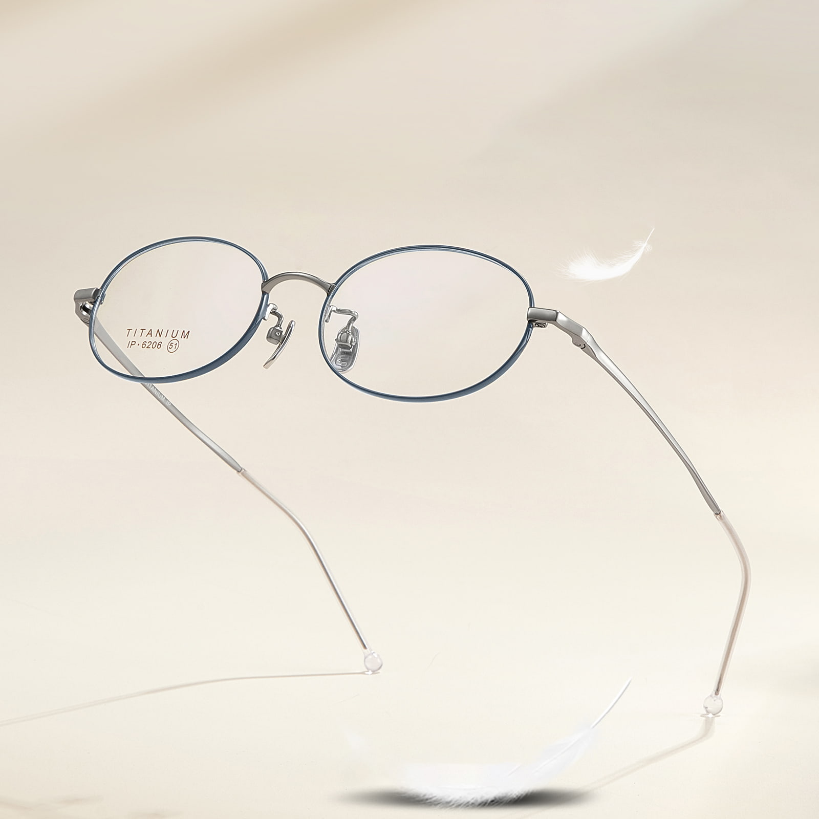 6206 Gafas de titanio puro de expansión hacia afuera curvadas suaves